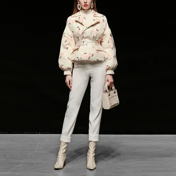 Ir 2021. Ziemas Sieviešu Silta Jaka Modes Druka divrindu Laternu Piedurknēm Biezā Baltā Pīle uz Leju Īsā Jaka Sievietēm